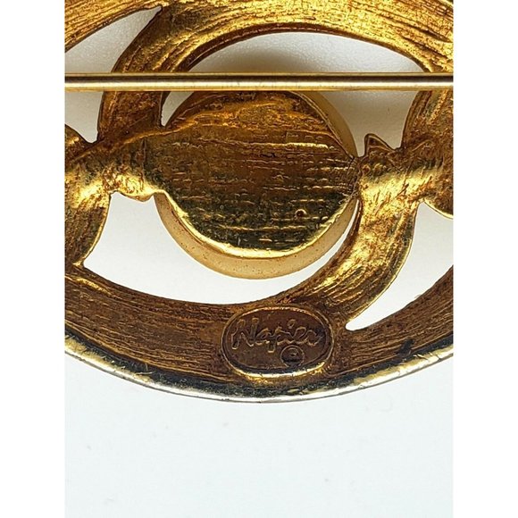 Vintage Brooch Pin Gold Tone Napier Classic Style Faux Pearl 2 1/2” - Picture 3 of 4